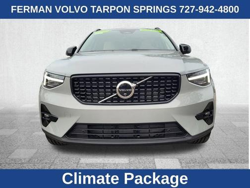 2026 Volvo XC40 B5 Plus