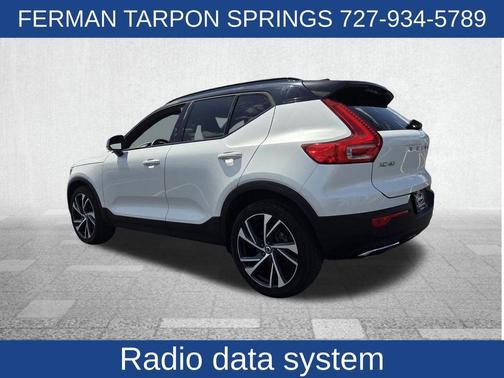 White 2020 Volvo XC40 T4 R-Design