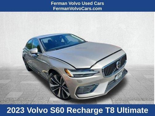 2023 Volvo S60 Recharge Plug-In Hybrid T8 Ultimate Bright Theme