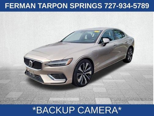 2023 Volvo S60 Recharge Plug-In Hybrid T8 Ultimate Bright Theme
