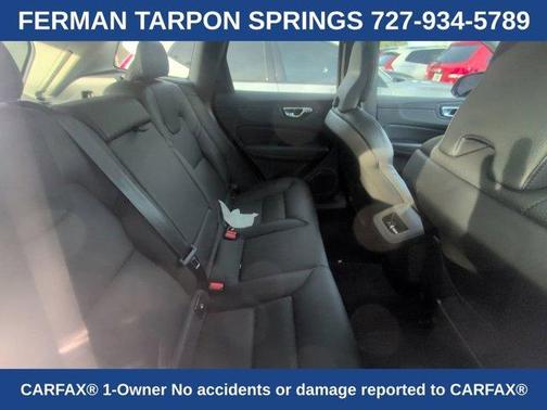 2023 Volvo XC60 B5 Plus Dark Theme