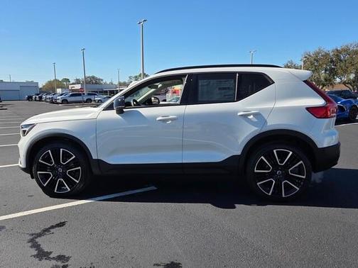 White 2026 Volvo XC40 B5 Ultra