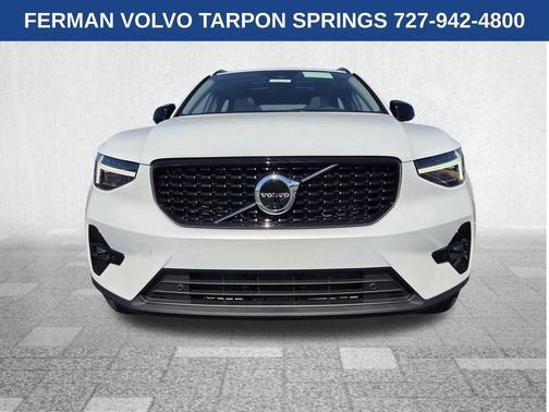 2026 Volvo XC40 B5 Ultra