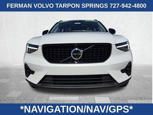 2026 Volvo XC40 B5 Plus