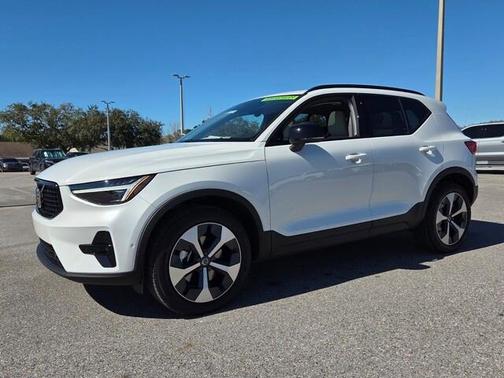 White 2026 Volvo XC40 B5 Plus