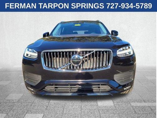 2022 Volvo XC90 T5 Momentum 7 Passenger