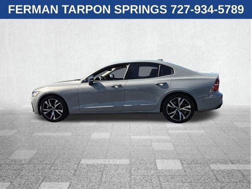 Gray 2024 Volvo S60 B5 Plus Dark Theme