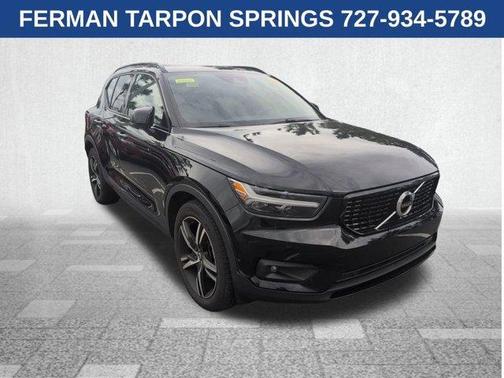 2019 Volvo XC40 T5 R-Design