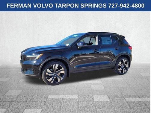 2026 Volvo XC40 B5 Plus