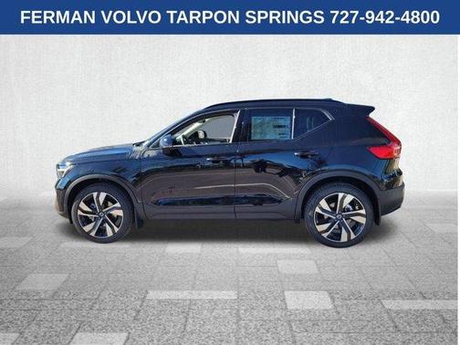2026 Volvo XC40 B5 Plus