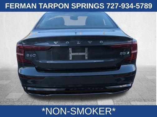 2023 Volvo S60 B5 Plus Dark Theme