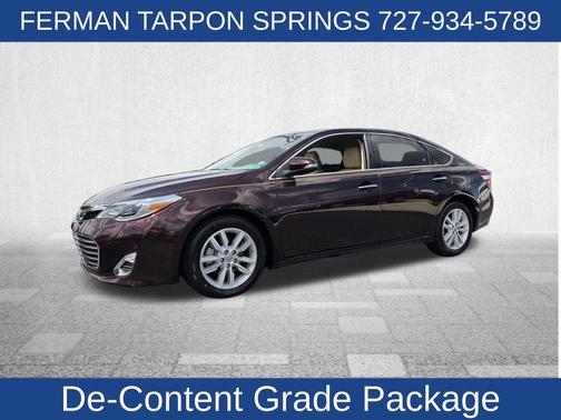 Red 2015 Toyota Avalon XLE
