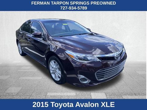 Red 2015 Toyota Avalon XLE
