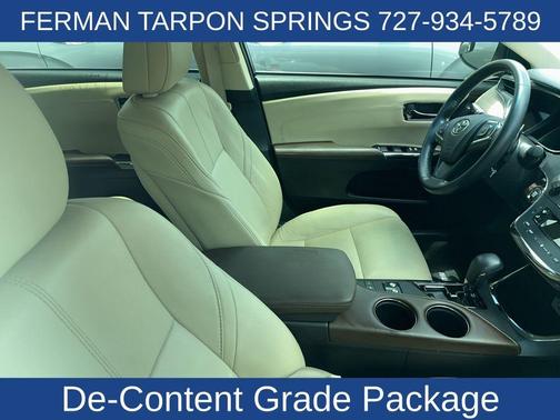 Red 2015 Toyota Avalon XLE