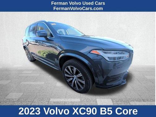2023 Volvo XC90 B5 Core