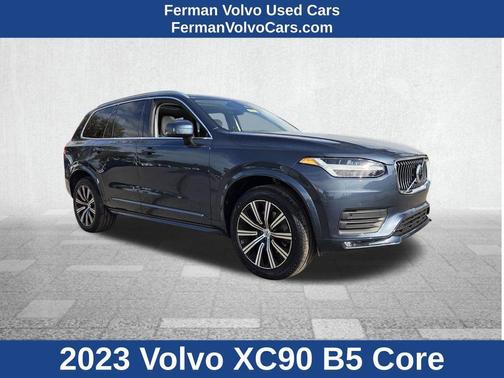 2023 Volvo XC90 B5 Core