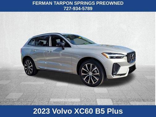 2023 Volvo XC60 B5 Plus Dark Theme