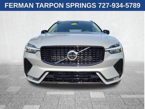 2023 Volvo XC60 B5 Plus Dark Theme