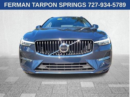 2022 Volvo XC60 B5 Momentum