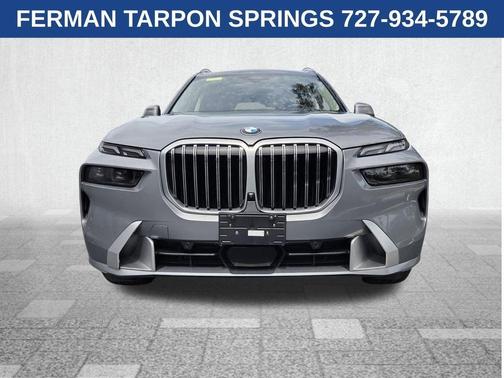 Gray 2025 BMW X7 xDrive40i
