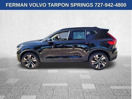 2026 Volvo XC40 B4 Plus