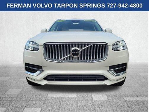 2025 Volvo XC90 B5 Core