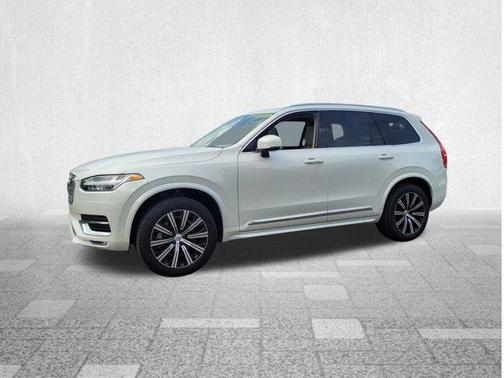 2025 Volvo XC90 B5 Core