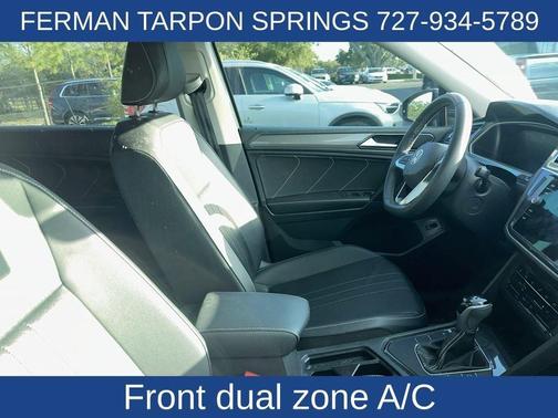 Platinum Gray Metallic 2023 Volkswagen Tiguan 2.0T SE