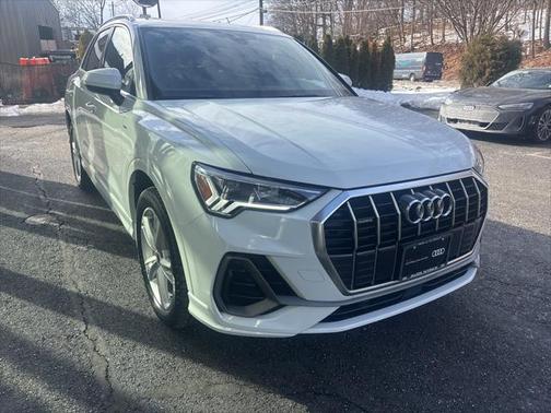 2023 Audi Q3 Premium 45 TFSI S line quattro Tiptronic