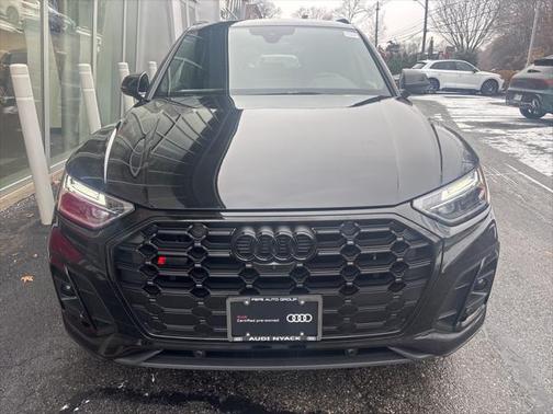 2023 Audi SQ5 Premium Plus TFSI quattro Tiptronic