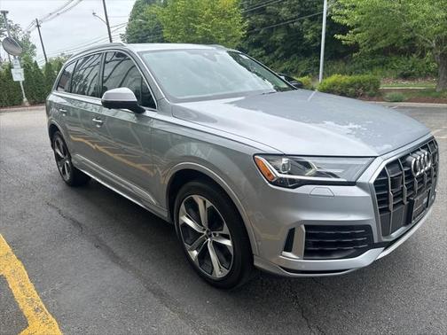 2022 Audi Q7 Premium Plus 55 TFSI quattro Tiptronic