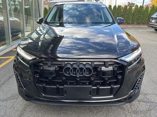 2025 Audi Q7 Premium 45 TFSI quattro Tiptronic