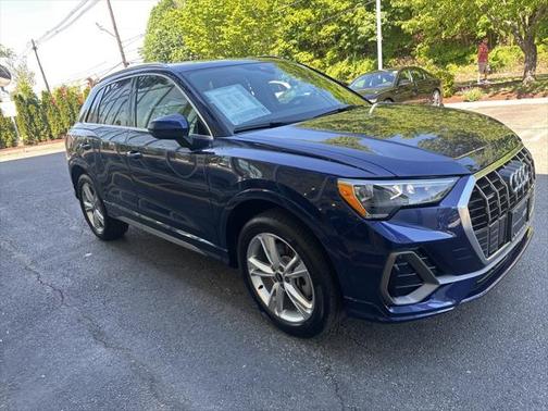 2022 Audi Q3 Premium 45 TFSI S line quattro Tiptronic