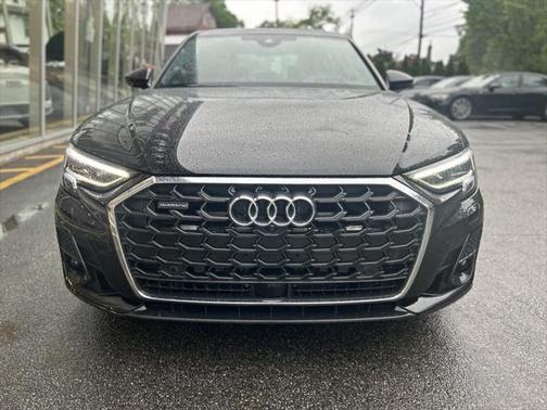 2022 Audi A8 L 55 TFSI quattro Tiptronic