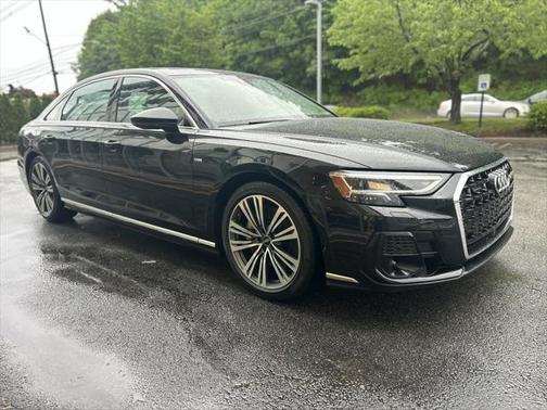 2022 Audi A8 L 55 TFSI quattro Tiptronic