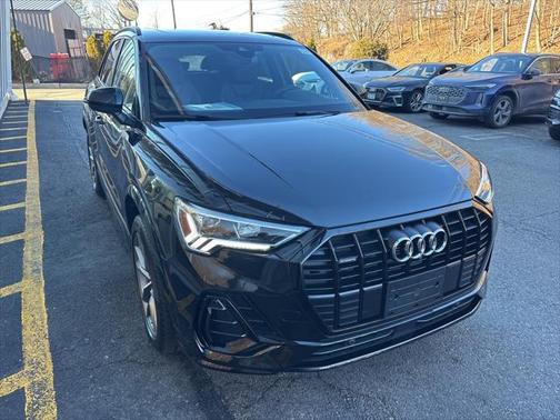 2023 Audi Q3 Premium Plus 45 TFSI S line quattro Tiptronic