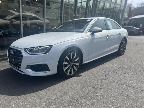 2023 Audi A4 Premium 40 TFSI quattro S tronic