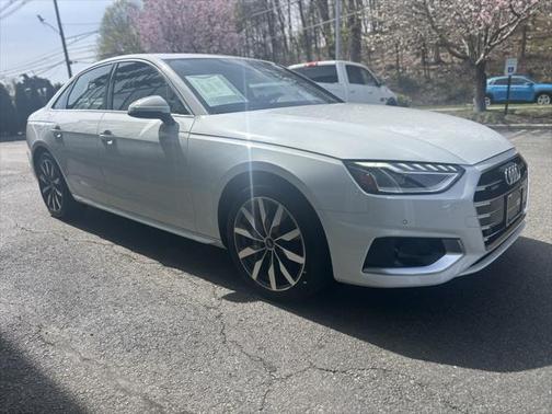 2023 Audi A4 Premium 40 TFSI quattro S tronic
