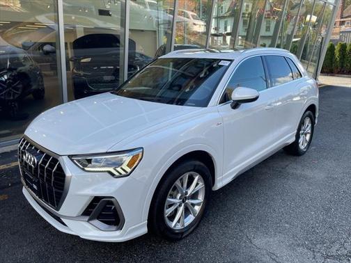2023 Audi Q3 Premium Plus 45 TFSI S line quattro Tiptronic