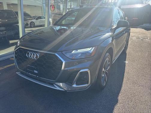 2022 Audi Q5 Premium Plus 45 TFSI S line quattro S tronic