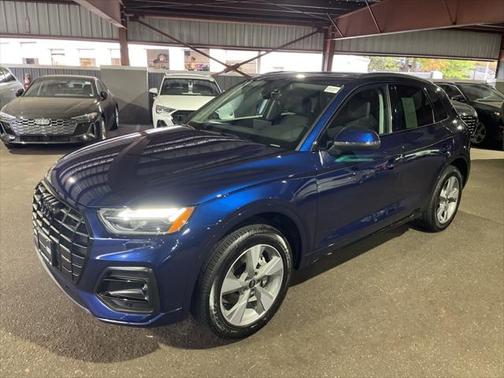 2025 Audi Q5 Premium 40 TFSI quattro S tronic
