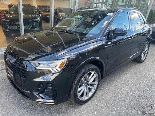 2023 Audi Q3 Premium Plus 45 TFSI S line quattro Tiptronic
