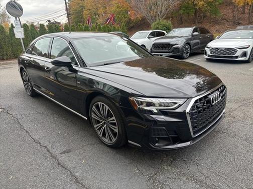2023 Audi A8 L 55 TFSI quattro Tiptronic