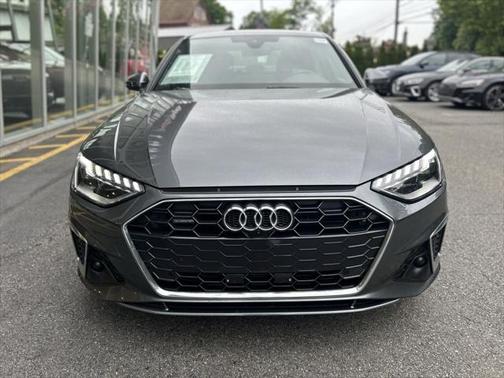 2022 Audi A4 Premium Plus 45 TFSI S line quattro S tronic