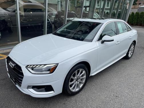 2023 Audi A4 Premium 40 TFSI quattro S tronic
