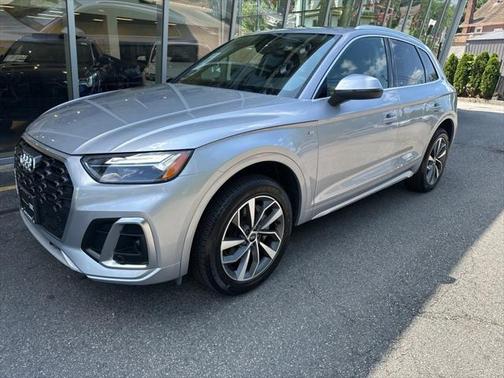 2022 Audi Q5 Premium Plus 45 TFSI S line quattro S tronic