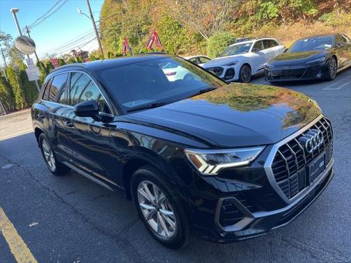 2023 Audi Q3 Premium Plus 45 TFSI S line quattro Tiptronic