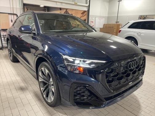 2025 Audi Q8 Premium Plus 55 TFSI quattro