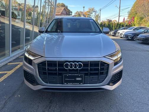 2022 Audi Q8 Premium 55 TFSI quattro Tiptronic