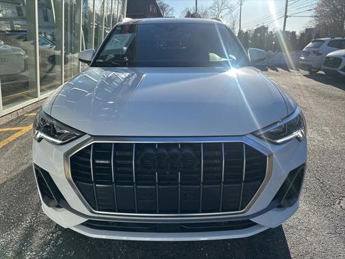 2024 Audi Q3 Premium Plus 45 TFSI S line quattro Tiptronic